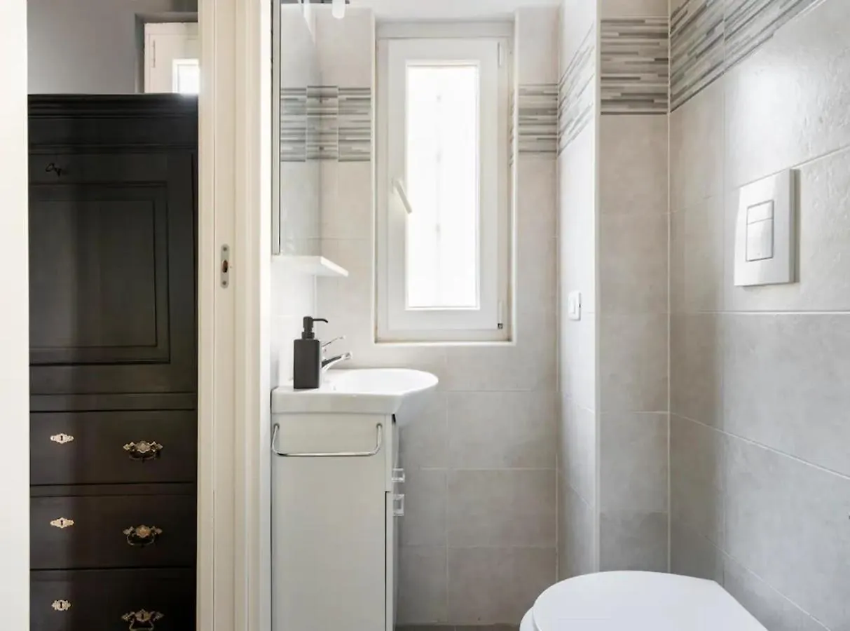 Milan Emerald Home 