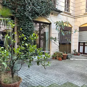 Luxury Loft Near Duomo And Garage Apartment