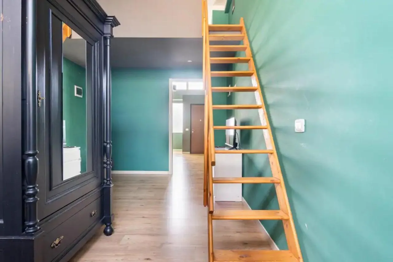 Milan Emerald Home 